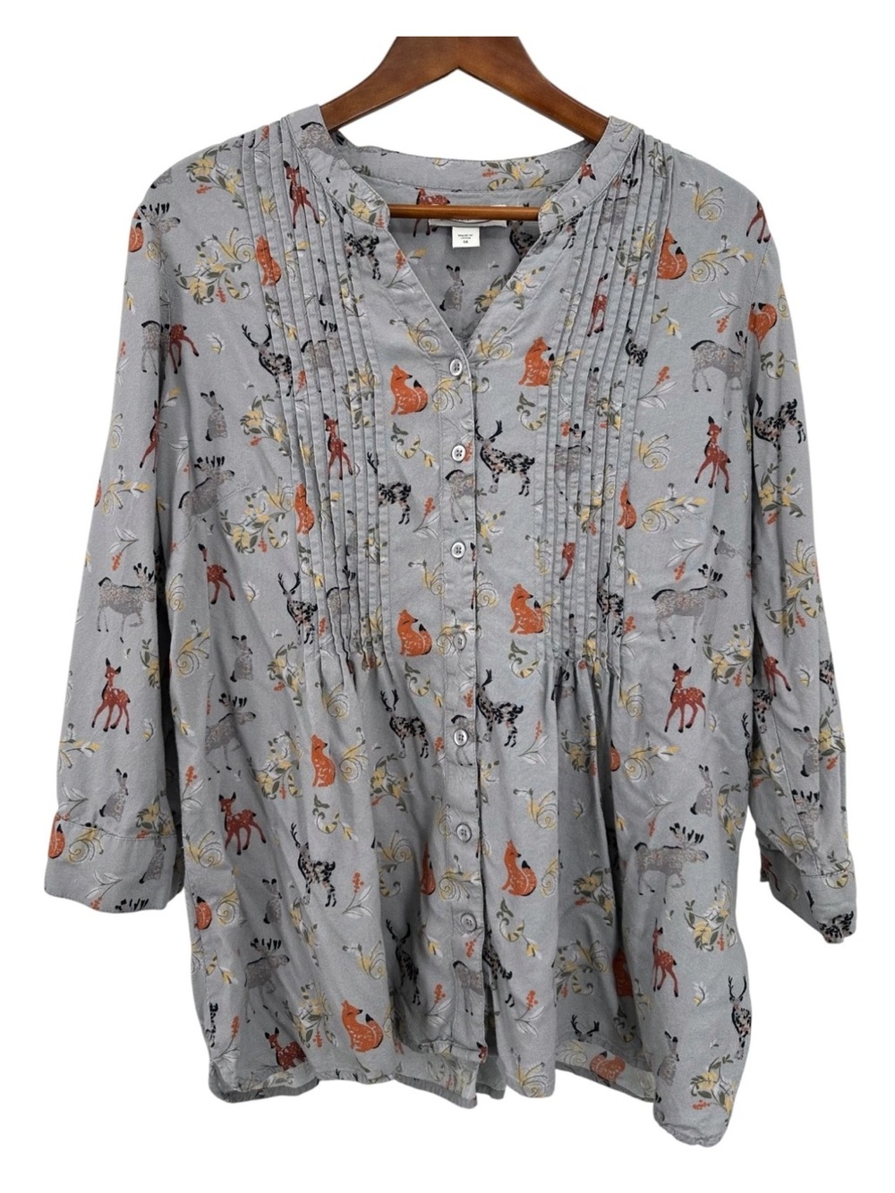 NWT Coldwater Creek Forest woodland Animal-Print Button Front Pintuck Blouse